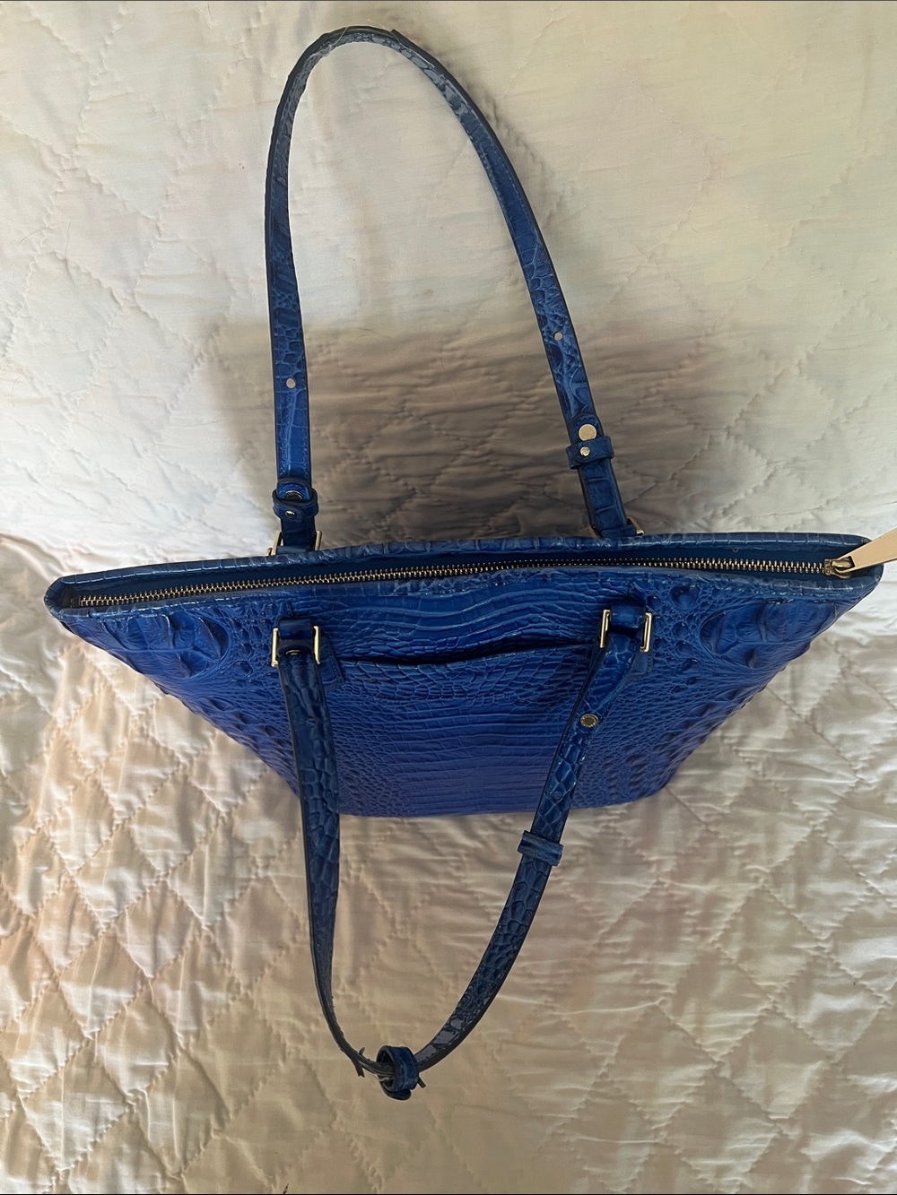 Brahmin Royal Blue Croc-Embossed Leather Tote wear on straps distinctive - Picture 3 of 12